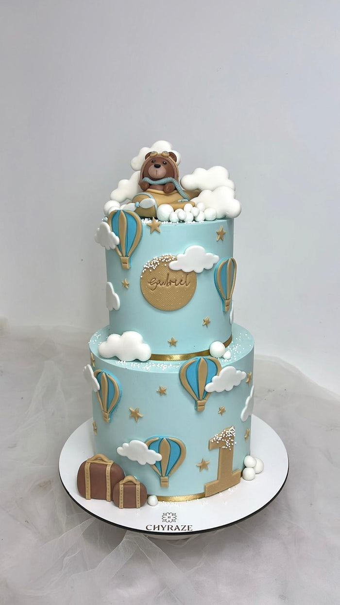 Gâteau d'anniversaire personnalisé réalisé par Chyraze Pâtisserie — modèle 11