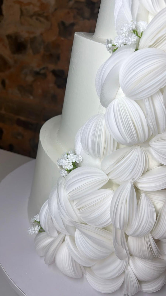 Wedding cake et pièce montée de mariage réalisés par Chyraze Pâtisserie — modèle 11