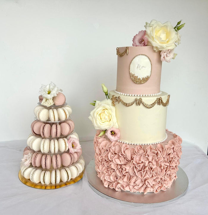 Plateau de petites pièces et mignardises réalisé par Chyraze Pâtisserie — modèle 3