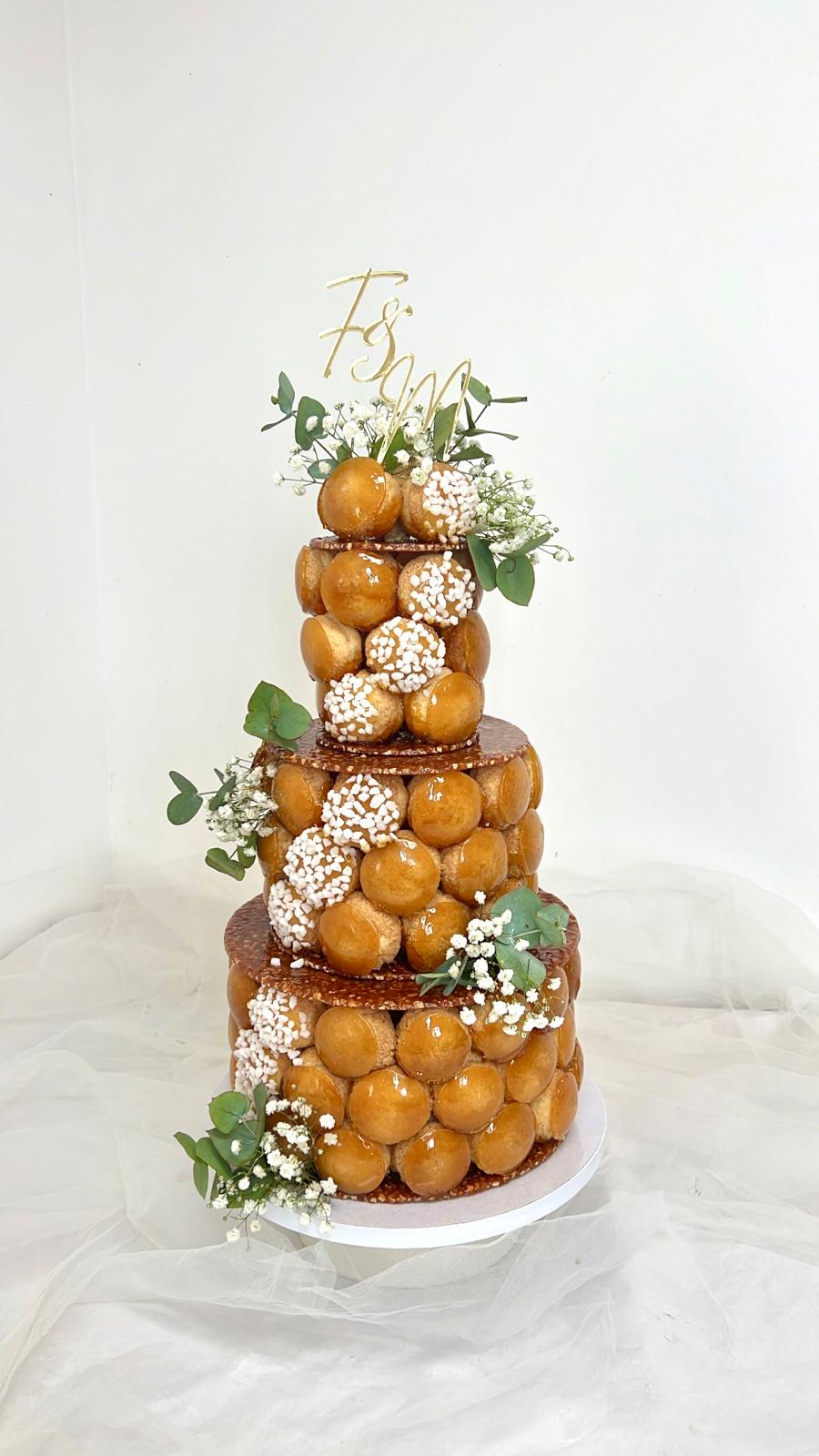 Croquembouche 3 étages choux caramélisés - Chyraze Pâtisserie
